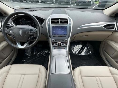 2020 Lincoln MKZ Standard