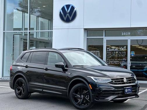2024 Volkswagen Tiguan 2.0T SE R-Line Black