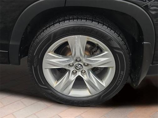 2016 Toyota Highlander Limited Platinum