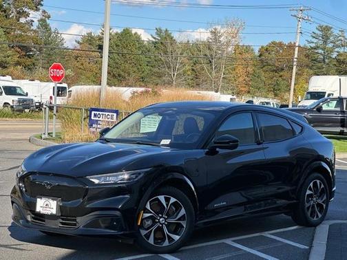 2022 Ford Mustang Mach-E Premium