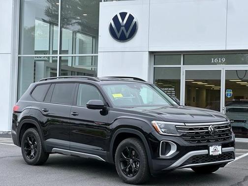 2025 Volkswagen Atlas 2.0T Peak Edition
