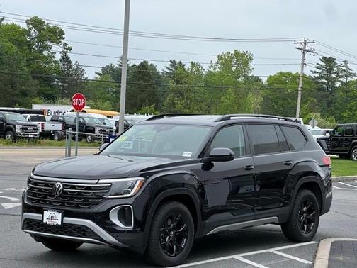 2025 Volkswagen Atlas 2.0T Peak Edition