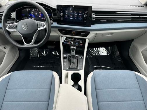 2025 Volkswagen Jetta 1.5T SE