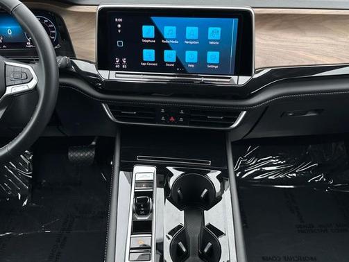 2025 Volkswagen Atlas 2.0T SE