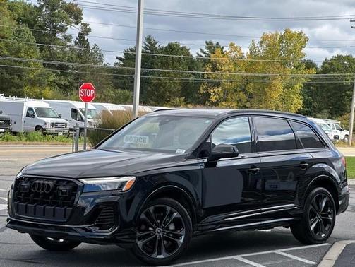 2025 Audi Q7 55 Premium Plus