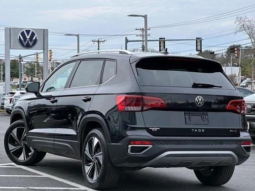 2024 Volkswagen Taos 1.5T SE