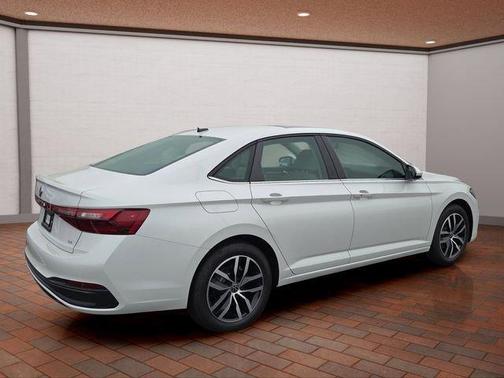 Opal White Pearl 2026 Volkswagen Jetta 1.5T SE