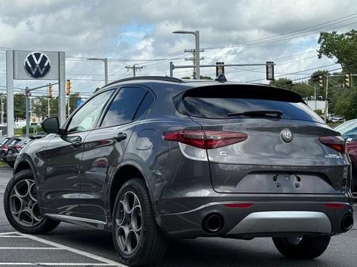 2022 Alfa Romeo Stelvio Ti