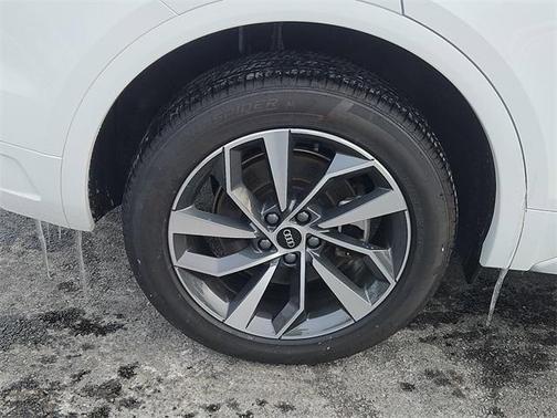 2024 Audi Q5 45 S line quattro Premium