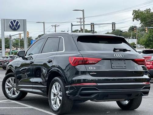 2023 Audi Q3 45 S line Premium