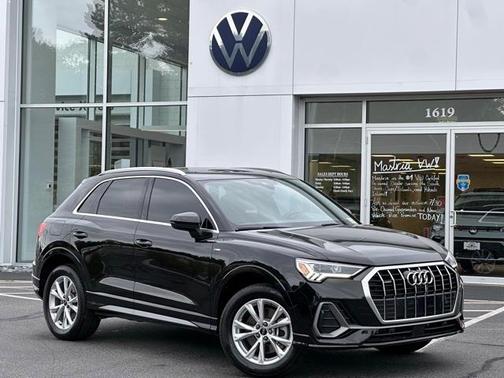 2023 Audi Q3 45 S line Premium