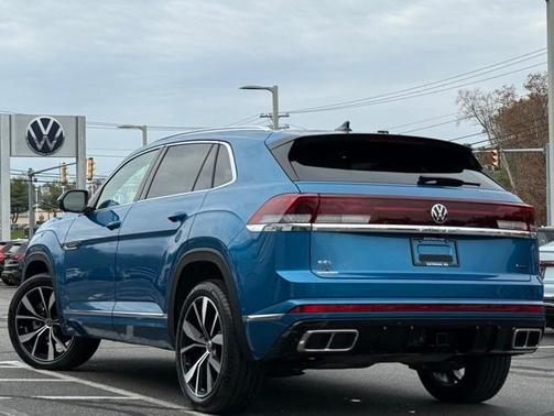 2025 Volkswagen Atlas Cross Sport 2.0T SEL Premium R-Line