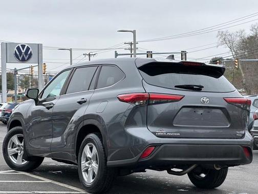 2023 Toyota Highlander L
