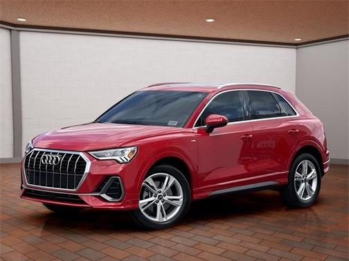 2022 Audi Q3 45 S line Premium