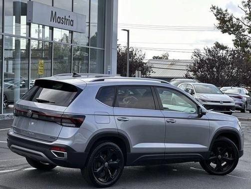 2025 Volkswagen Taos 1.5T SEL