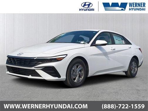 2026 Hyundai ELANTRA SE