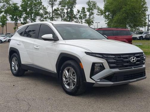 2025 Hyundai TUCSON SE