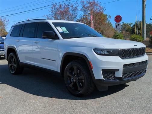2022 Jeep Grand Cherokee L Altitude