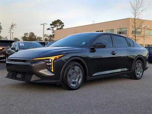 2025 Kia K4 LX