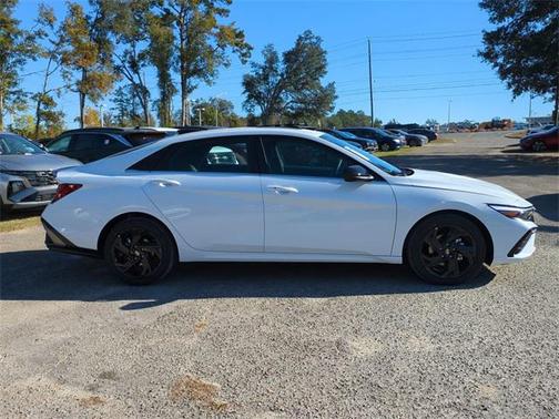 2026 Hyundai ELANTRA Sport