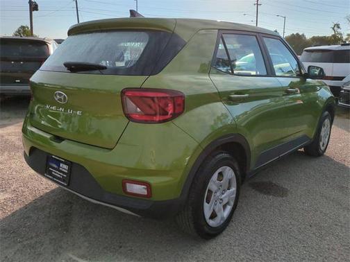 2020 Hyundai VENUE SE