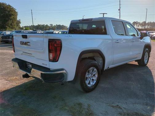 2023 GMC Sierra 1500 SLE