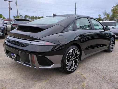 2025 Hyundai IONIQ 6 SEL