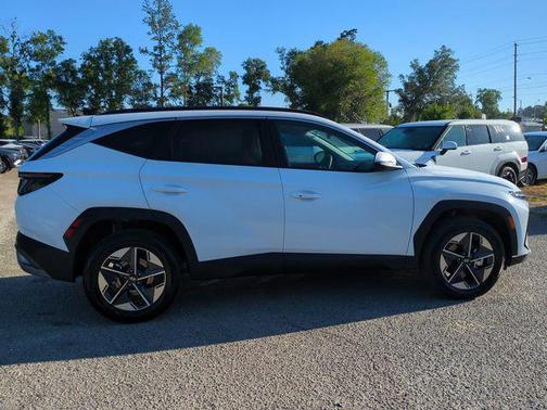 Creamy White Pearl 2026 Hyundai TUCSON Hybrid SEL Convenience