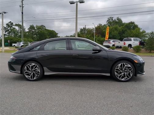 2023 Hyundai IONIQ 6 Limited