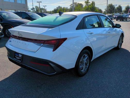 Serenity White 2025 Hyundai ELANTRA SE