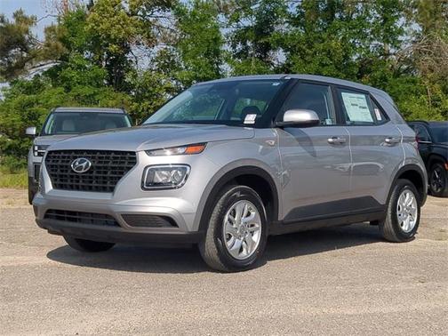 2025 Hyundai VENUE SE