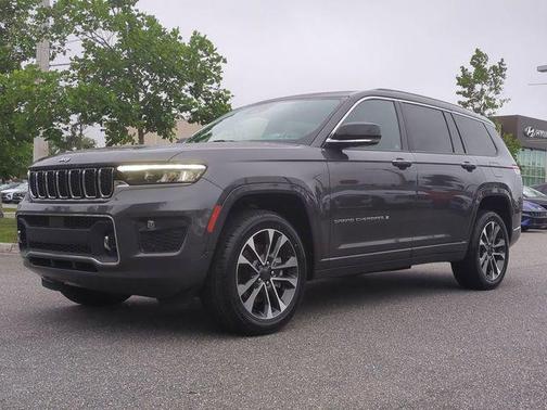 Baltic Gray Metallic Clearcoat 2022 Jeep Grand Cherokee L Overland