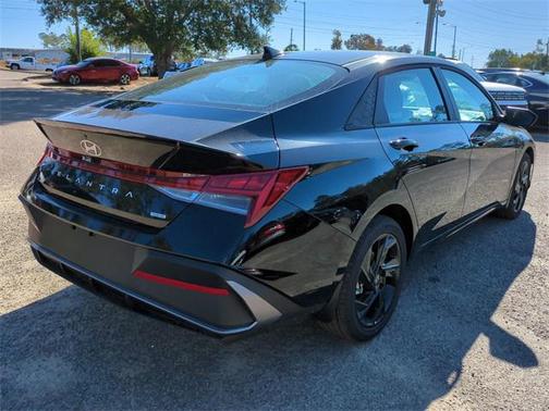 2026 Hyundai ELANTRA HEV SEL Sport