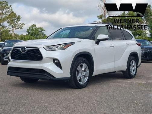 2020 Toyota Highlander LE