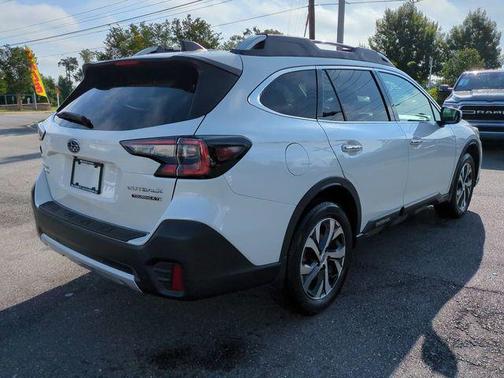 Crystal White Pearl 2021 Subaru Outback Touring XT