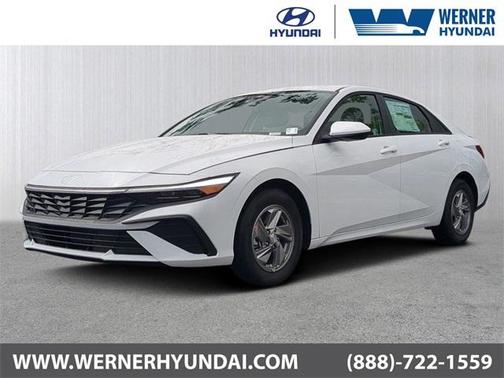 2026 Hyundai ELANTRA SE