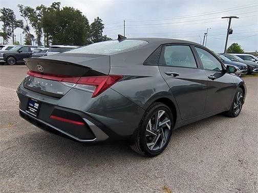 2025 Hyundai ELANTRA HEV SEL Sport