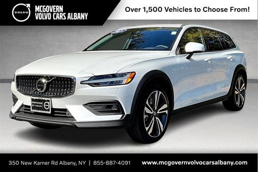 2025 Volvo V60 Cross Country B5 Plus