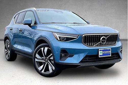 Fjord Blue 2024 Volvo XC40 Ultimate