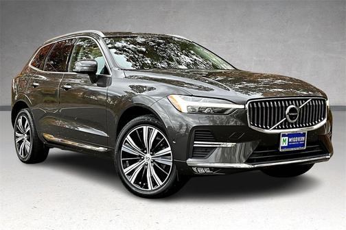2023 Volvo XC60 B5 Plus Bright Theme