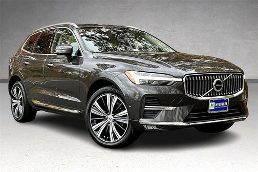2023 Volvo XC60 B5 Plus Bright Theme