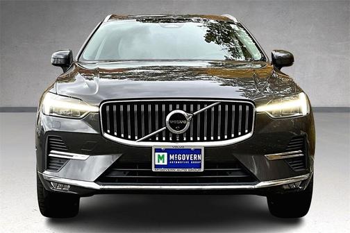 2023 Volvo XC60 B5 Plus Bright Theme