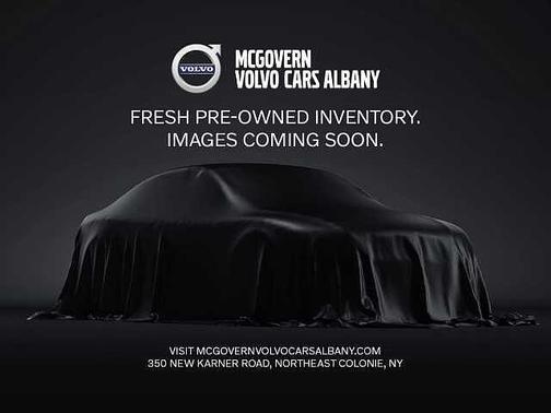 Platinum Grey 2023 Volvo XC60 Core