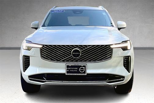 2025 Volvo XC90 B6 Plus 7-Seater