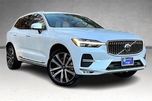 2023 Volvo XC60 B5 Ultimate Bright Theme