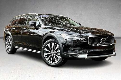 2024 Volvo V90 Cross Country Plus