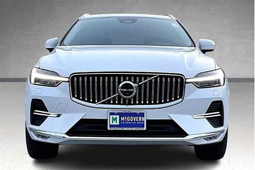 2023 Volvo XC60 B6 Ultimate Bright Theme