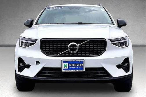 2023 Volvo XC40 Plus