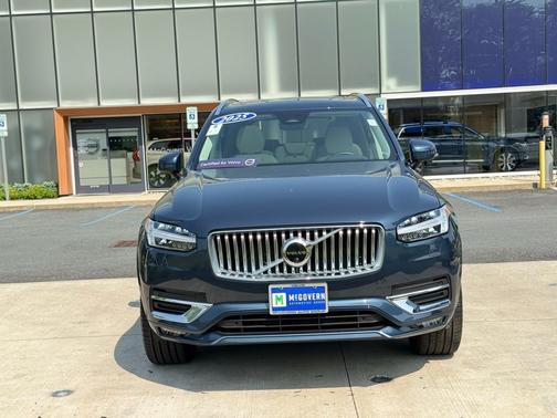 2025 Volvo XC90 B6 Plus 7-Seater