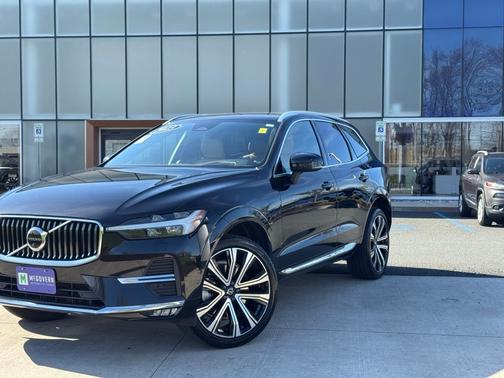2023 Volvo XC60 B5 Ultimate Bright Theme